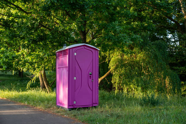 Best Portable restroom trailer rental  in Flemington, NJ